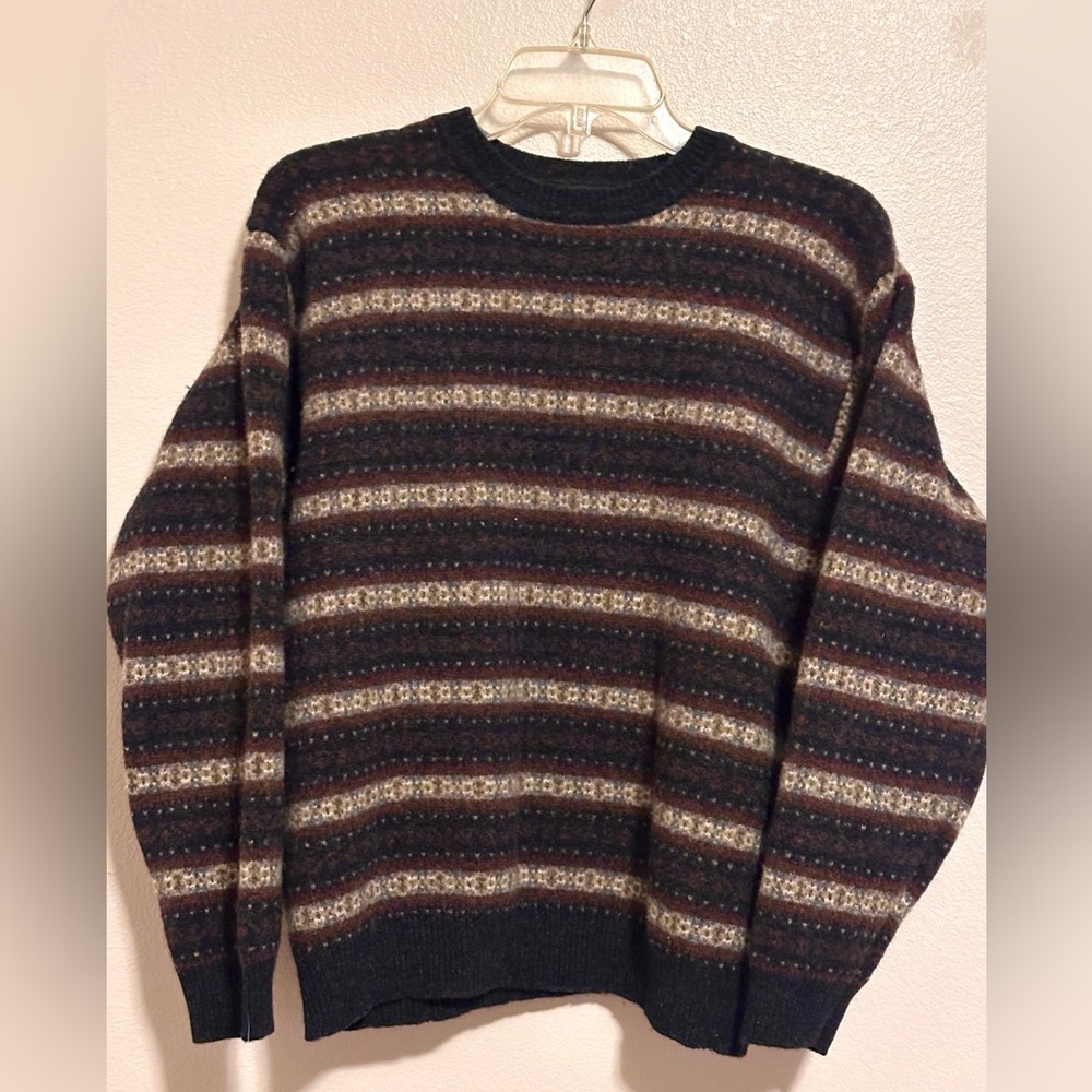 Vintage Club Room 100% Pure LambsWool Sweater Fair Isle Stripes.
